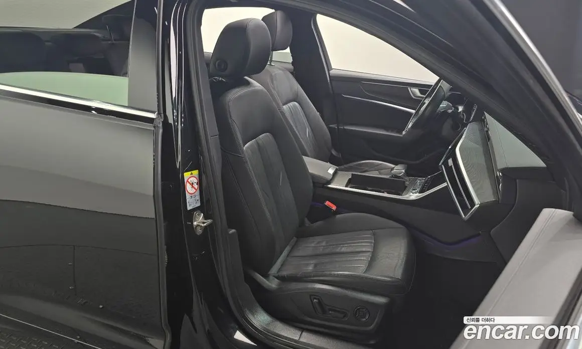 Audi A6 2021 2.0 автомат (гидро), фото 12