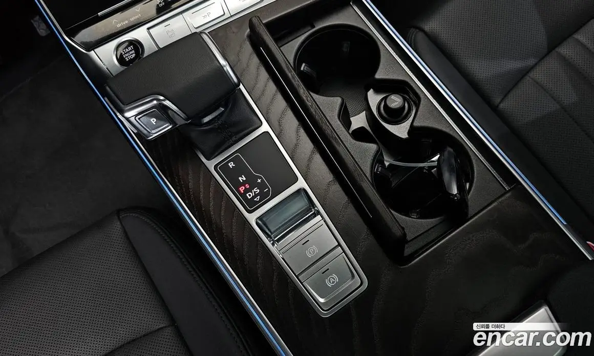 Audi A6 2023 2.0 автомат (гидро), фото 11