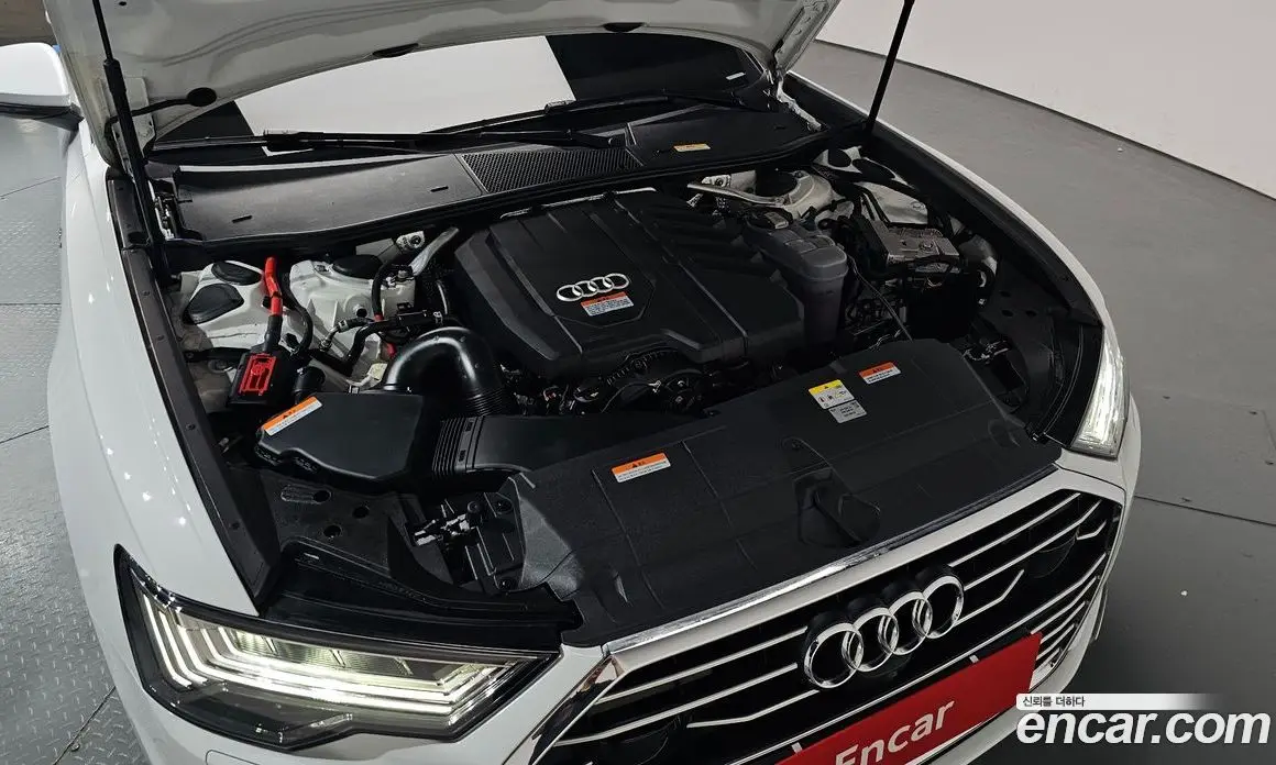 Audi A6 2023 2.0 автомат (гидро), фото 5