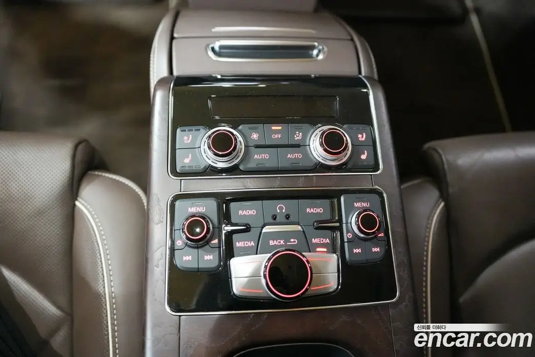 Audi A8 2011 6.3 автомат (гидро), фото 15 Audi A8 2011 6.3 автомат (гидро), фото 15