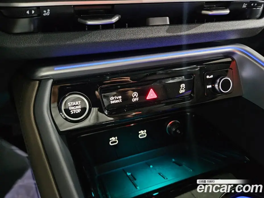 Audi Q5 2025 2.0 автомат (гидро), фото 15