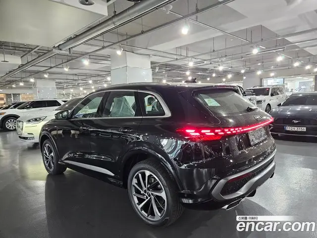 Audi Q5 2025 2.0 автомат (гидро), миниатюра 4
