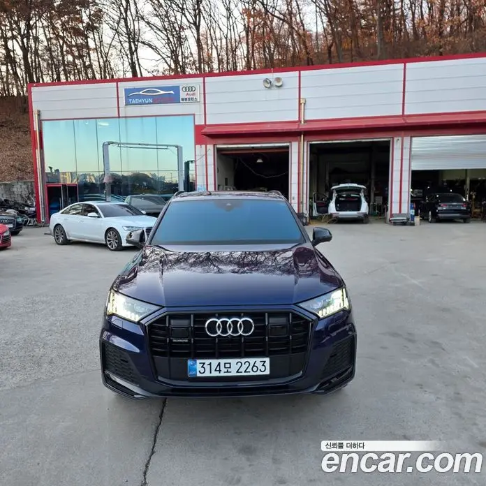Audi Q7 2023 3.0 автомат (гидро), фото 1 Audi Q7 2023 3.0 автомат (гидро), фото 1