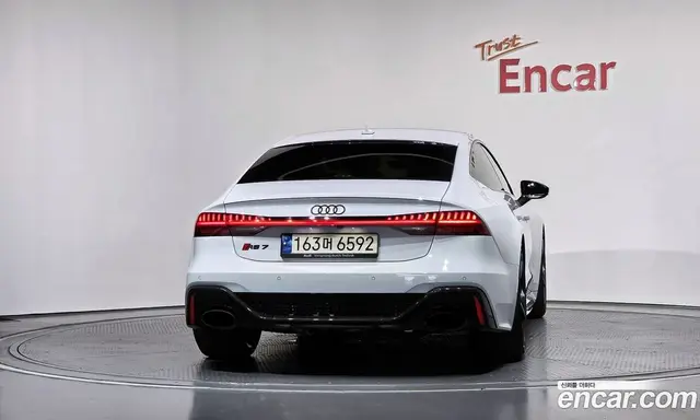 Audi RS7 2021 4.0 автомат (гидро), миниатюра 4