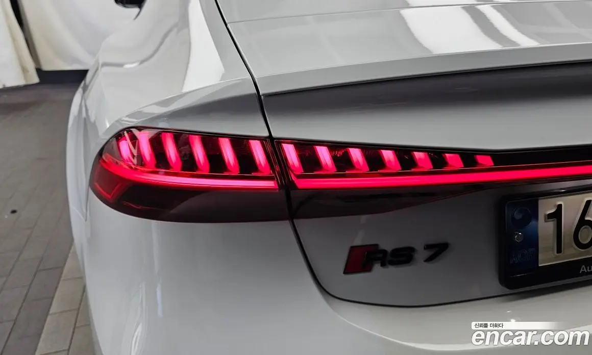 Audi RS7 2021 4.0 автомат (гидро), фото 9