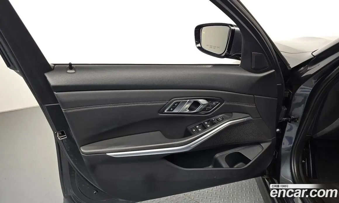 BMW 3 серия 2019 2.0 автомат (гидро), фото 14