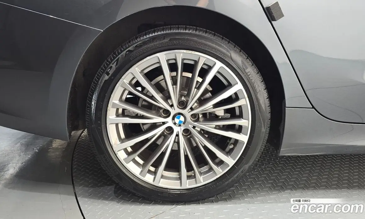 BMW 3 серия 2019 2.0 автомат (гидро), фото 5