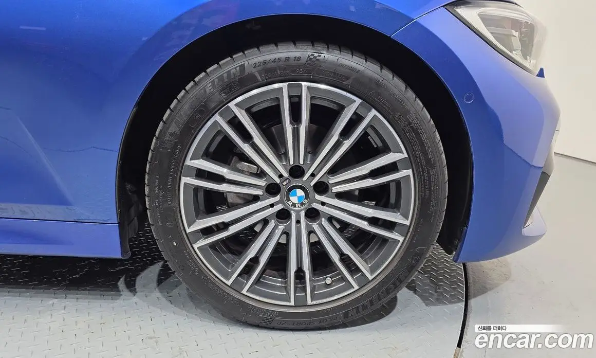 BMW 3 серия 2021 2.0 автомат (гидро), фото 7