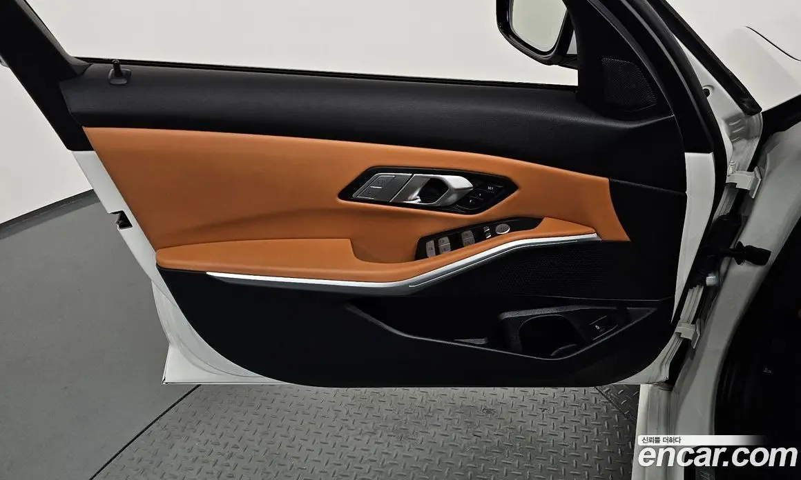 BMW 3 серия 2023 2.0 автомат (гидро), фото 14