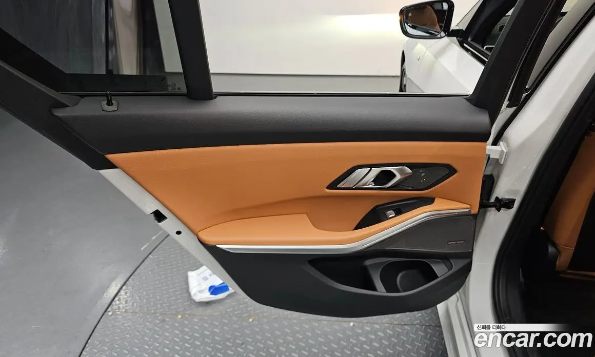 BMW 3 серия 2024 2.0 автомат (гидро), фото 15 BMW 3 серия 2024 2.0 автомат (гидро), фото 15