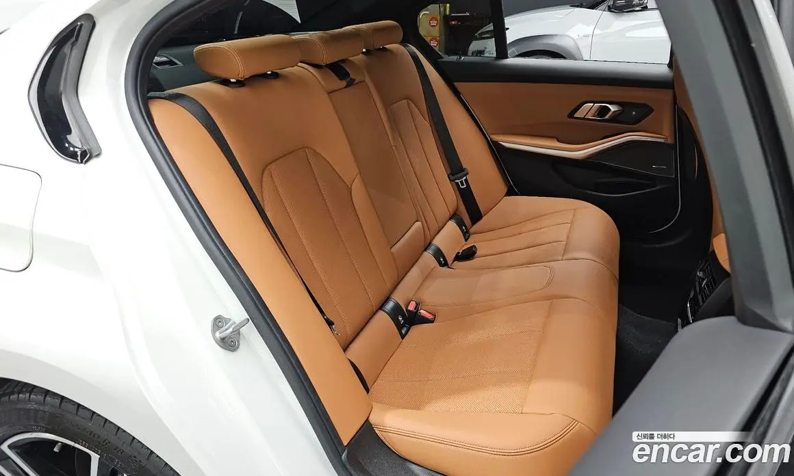 BMW 3 серия 2024 2.0 автомат (гидро), фото 17 BMW 3 серия 2024 2.0 автомат (гидро), фото 17