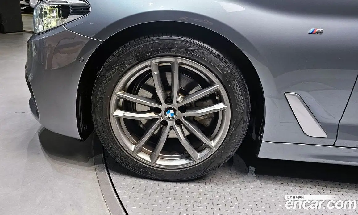 BMW 5 серия 2019 2.0 автомат (гидро), фото 5
