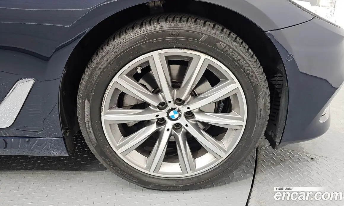 BMW 5 серия 2019 2.0 автомат (гидро), фото 6