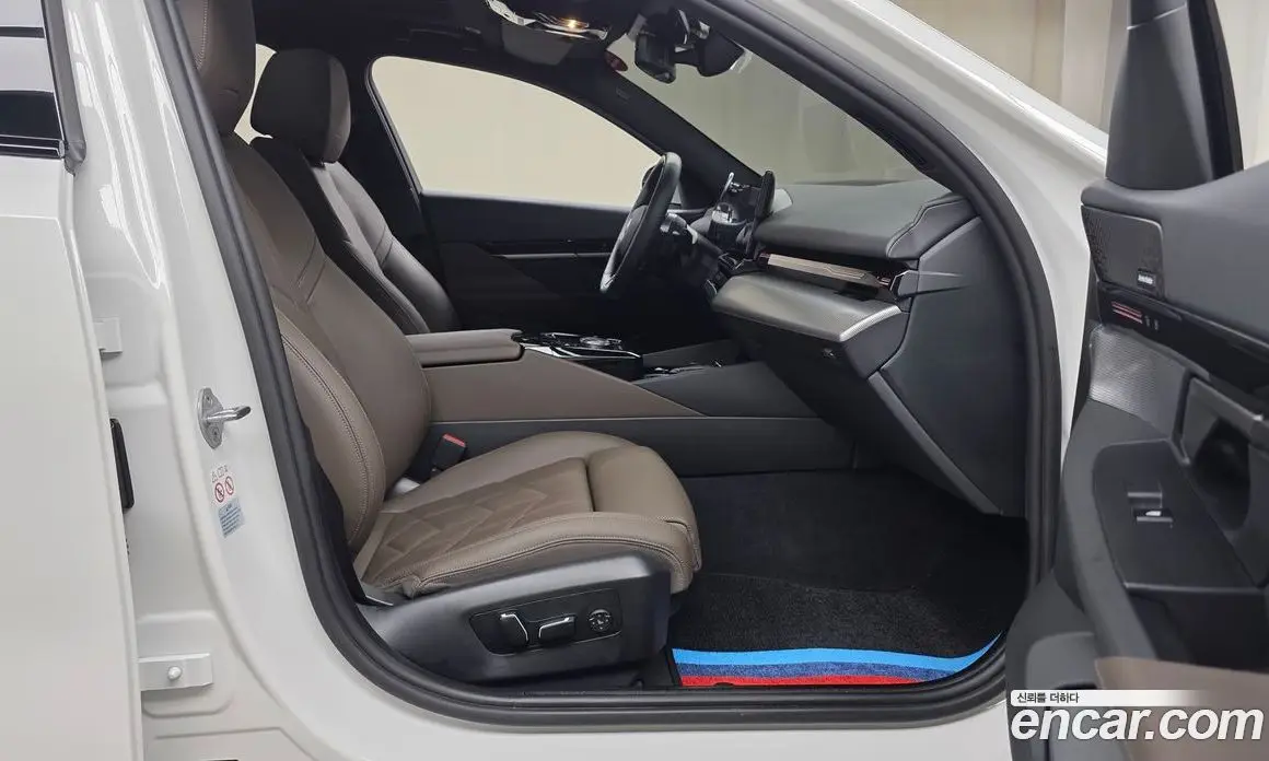 BMW 5 серия 2024 2.0 автомат (гидро), фото 11 BMW 5 серия 2024 2.0 автомат (гидро), фото 11