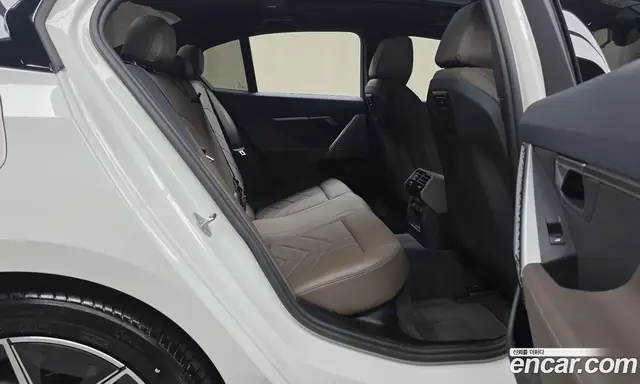 BMW 5 серия 2024 2.0 автомат (гидро), миниатюра 12