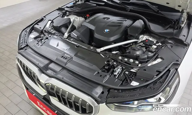 BMW 5 серия 2024 2.0 автомат (гидро), миниатюра 6 BMW 5 серия 2024 2.0 автомат (гидро), миниатюра 6