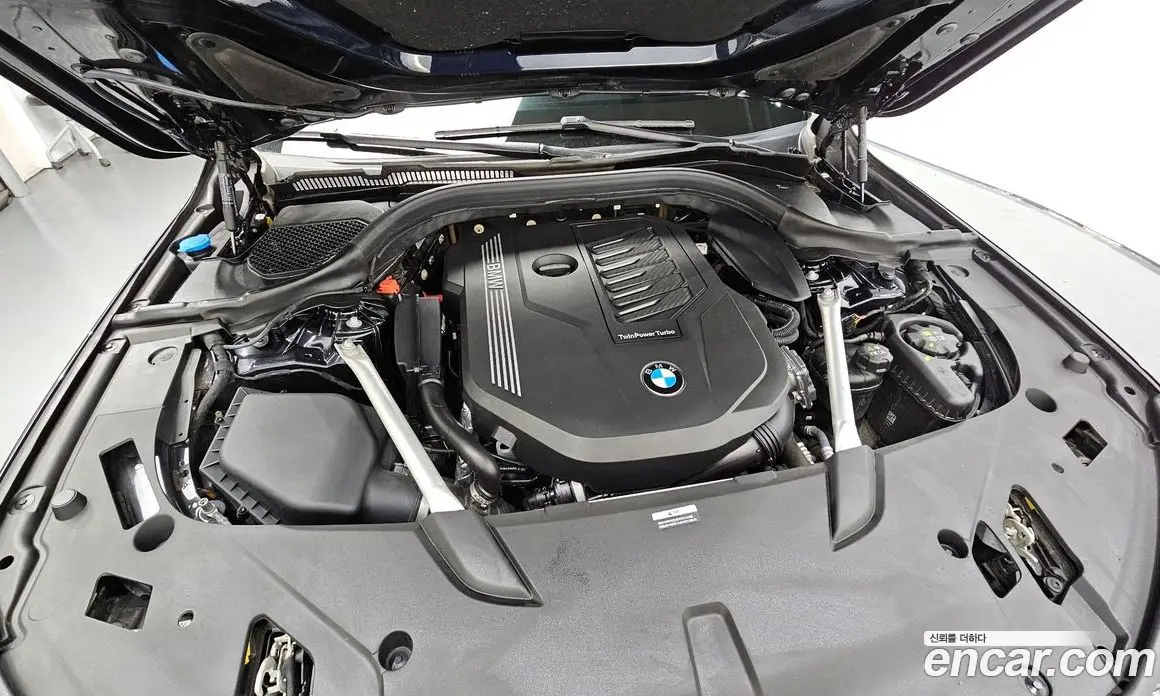 BMW 6 серия 2023 3.0 автомат (гидро), фото 6
