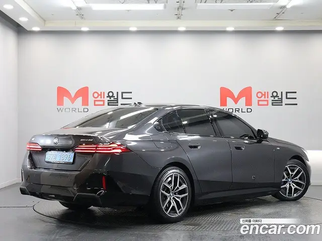BMW i5 2024 0.2 автомат (гидро), миниатюра 4