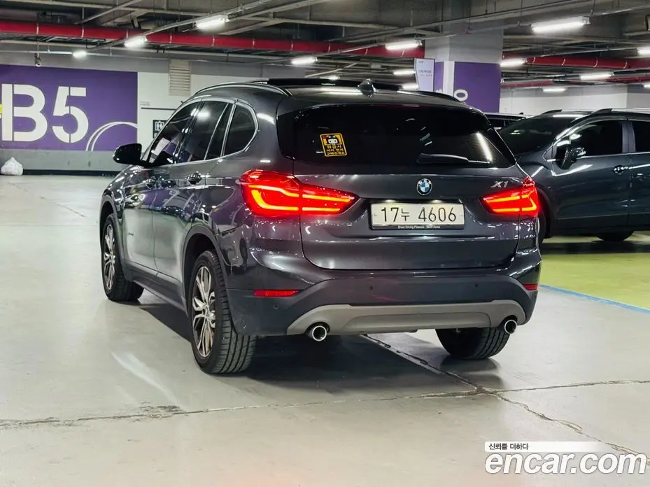 BMW X1 2018 2.0 автомат (гидро), фото 4