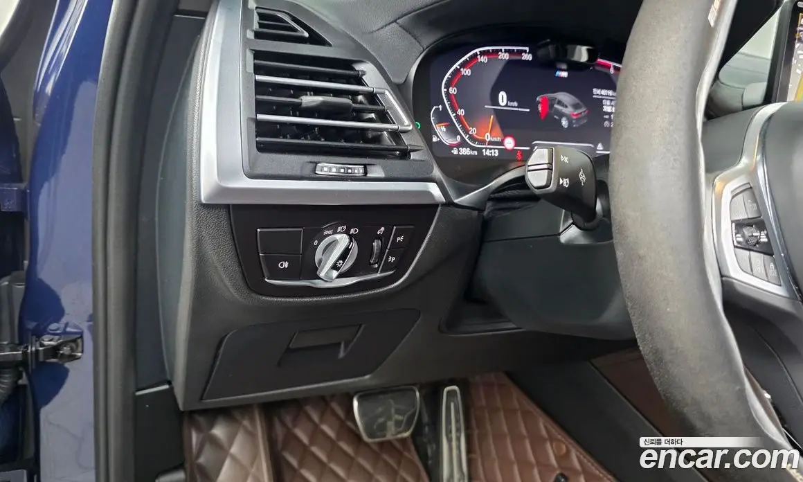 BMW X4 2023 2.0 автомат (гидро), фото 16