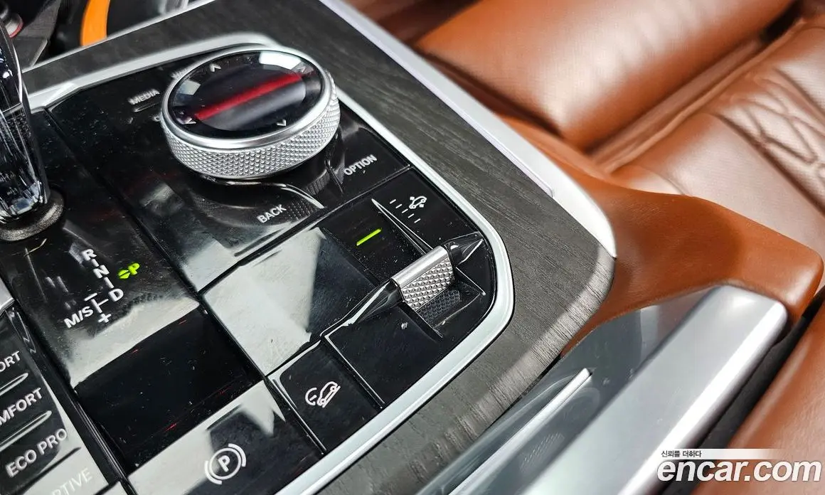 BMW X7 2020 3.0 автомат (гидро), фото 24