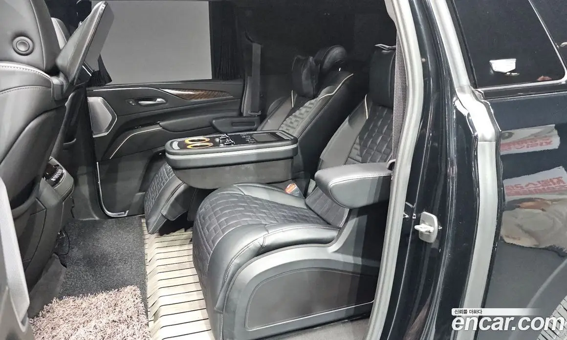 Cadillac Escalade 2023 6.2 автомат (гидро), фото 16 Cadillac Escalade 2023 6.2 автомат (гидро), фото 16