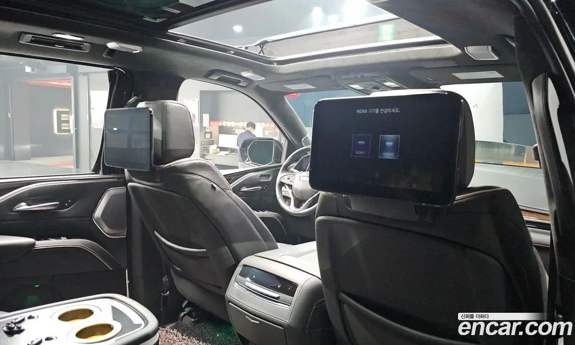 Cadillac Escalade 2023 6.2 автомат (гидро), фото 33 Cadillac Escalade 2023 6.2 автомат (гидро), фото 33