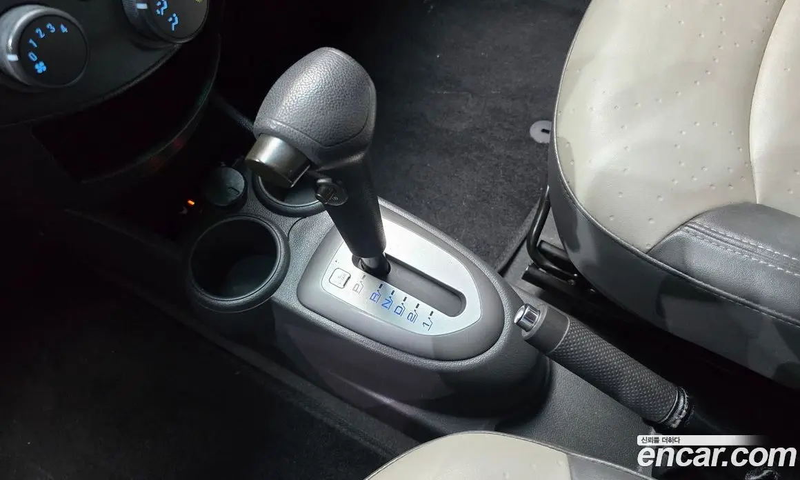 Chevrolet Matiz 2011 1.0 автомат (гидро), фото 9