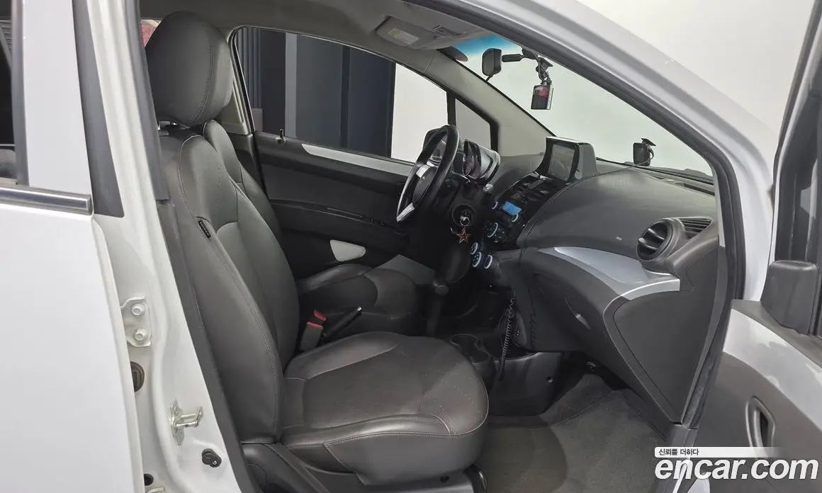 Chevrolet Spark 2014 1.0 автомат (гидро), фото 16