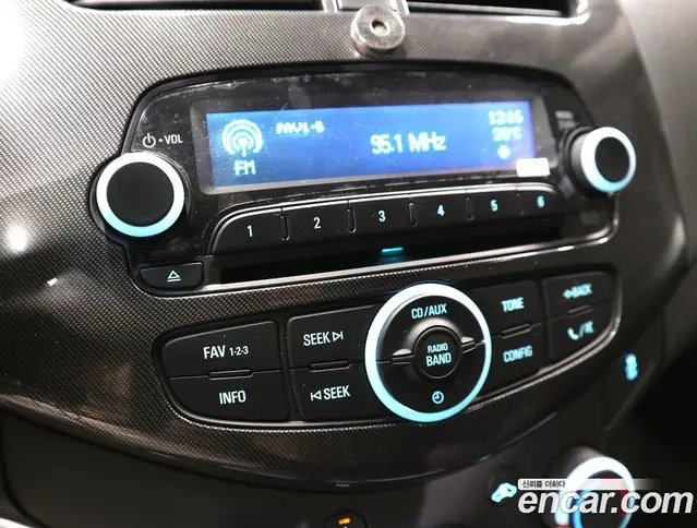 Chevrolet Spark 2015 1.0 автомат (гидро), миниатюра 11