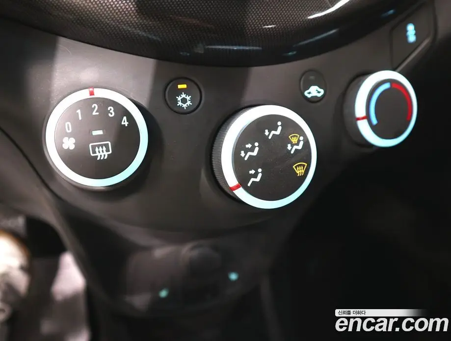 Chevrolet Spark 2015 1.0 автомат (гидро), фото 12