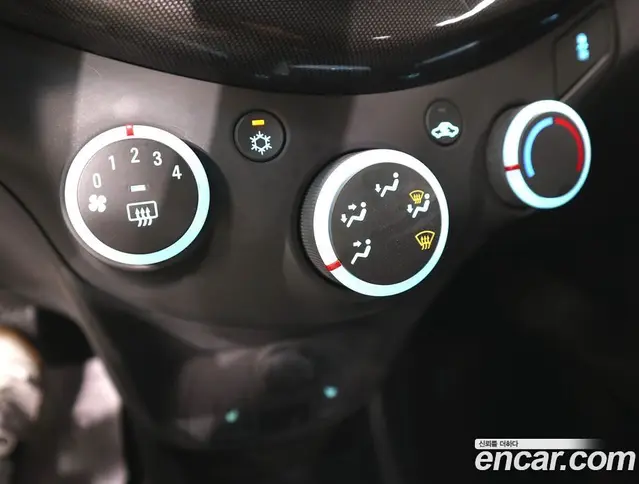 Chevrolet Spark 2015 1.0 автомат (гидро), миниатюра 12