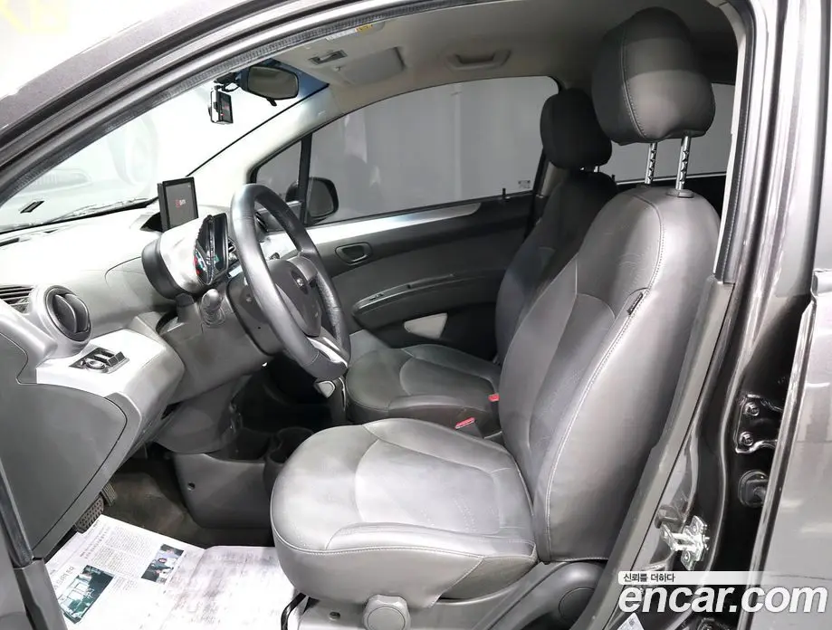 Chevrolet Spark 2015 1.0 автомат (гидро), фото 14