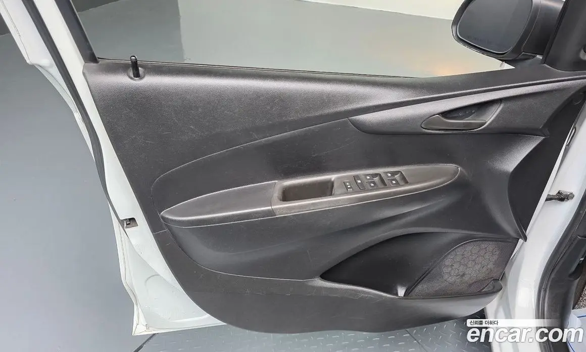 Chevrolet Spark 2015 1.0 автомат (гидро), фото 14