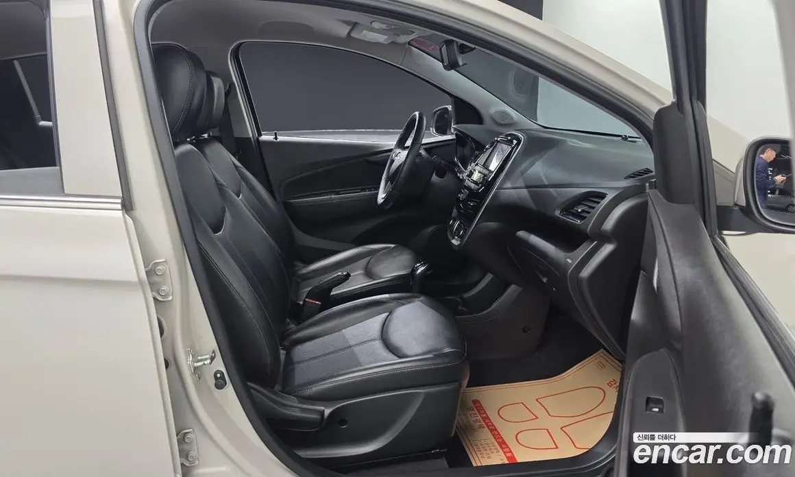 Chevrolet Spark 2017 1.0 автомат (гидро), фото 16