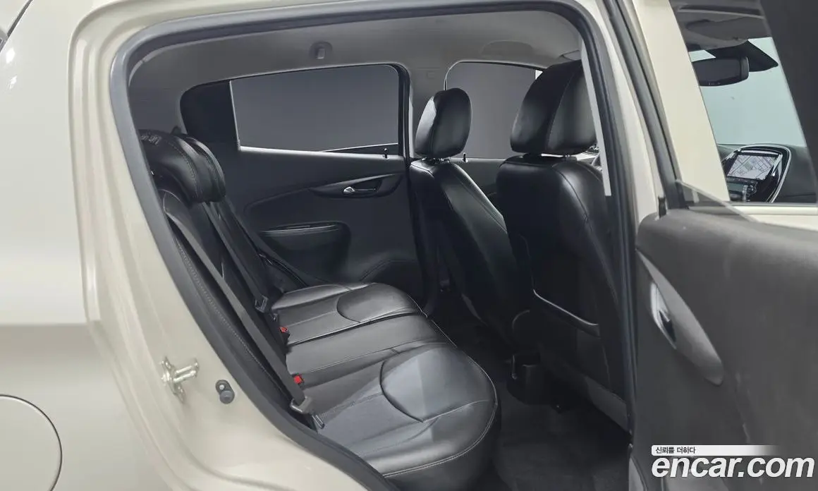 Chevrolet Spark 2017 1.0 автомат (гидро), фото 17