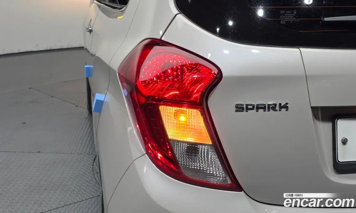 Chevrolet Spark 2017 1.0 автомат (гидро), фото 9