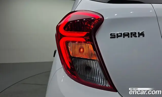 Chevrolet Spark 2021 1.0 автомат (гидро), миниатюра 9