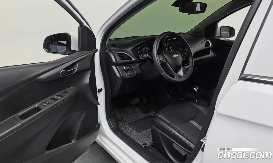 Chevrolet Spark 2021 1.0 автомат (гидро), фото 13