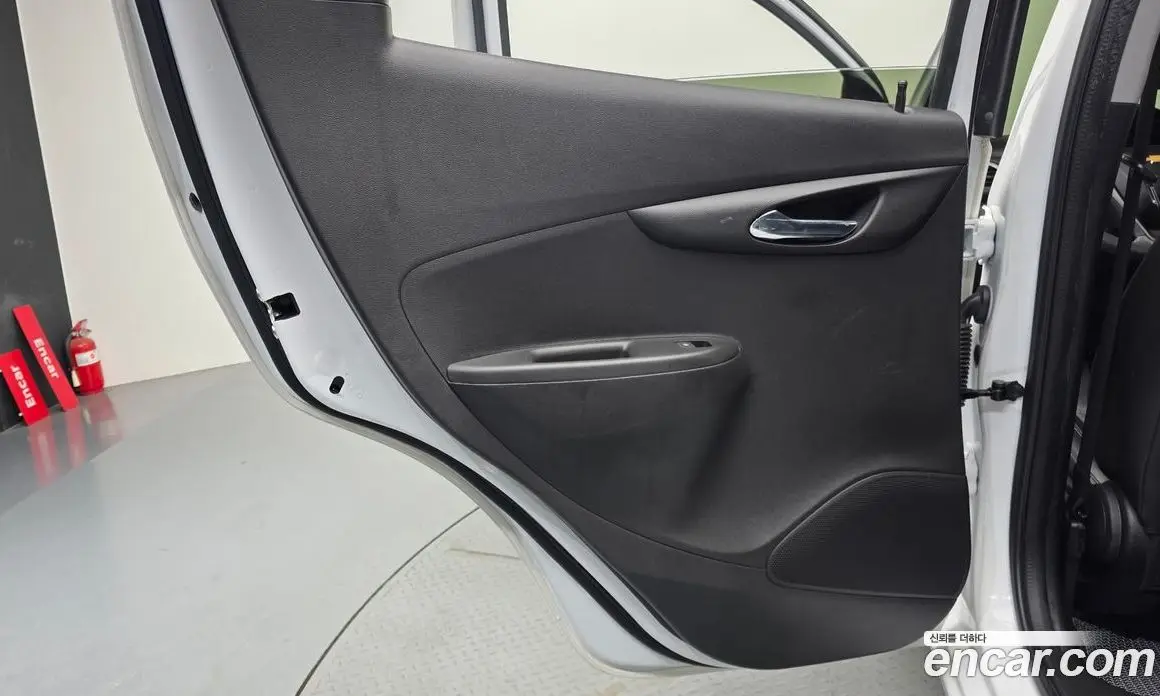 Chevrolet Spark 2021 1.0 автомат (гидро), фото 15