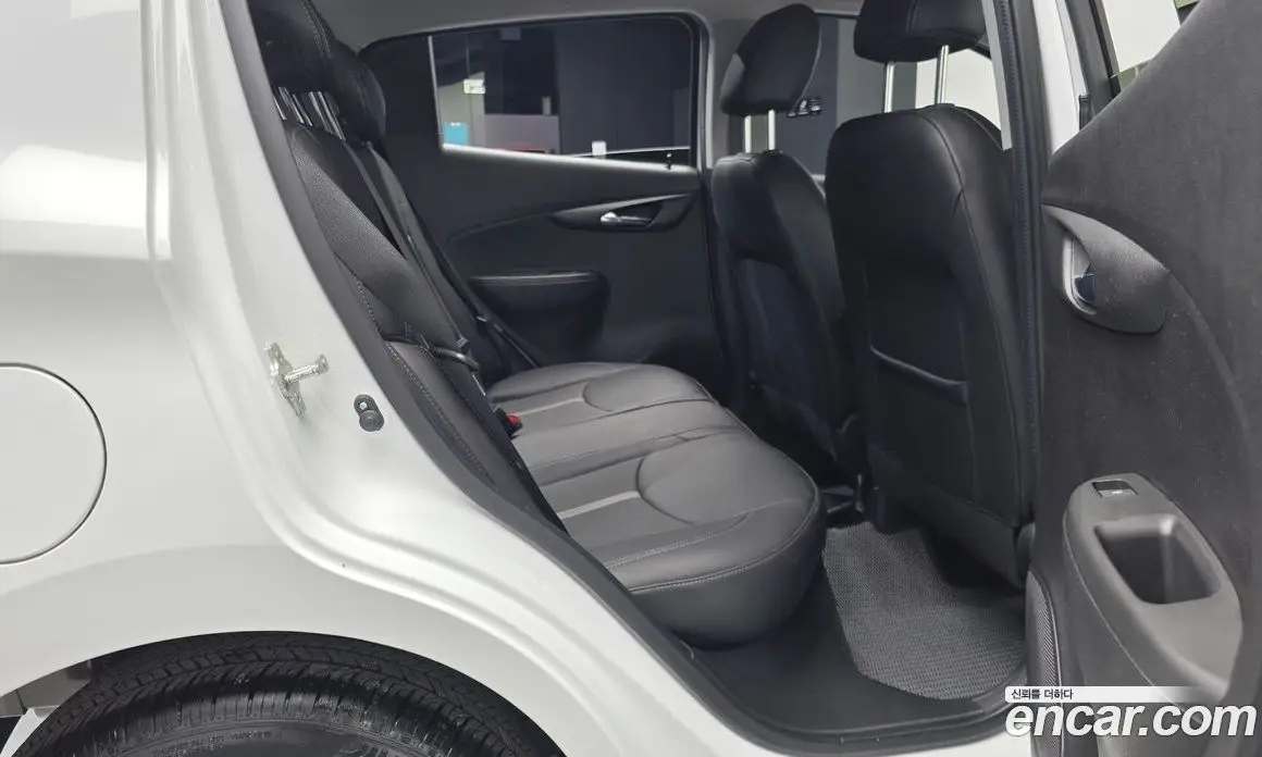 Chevrolet Spark 2021 1.0 автомат (гидро), фото 18