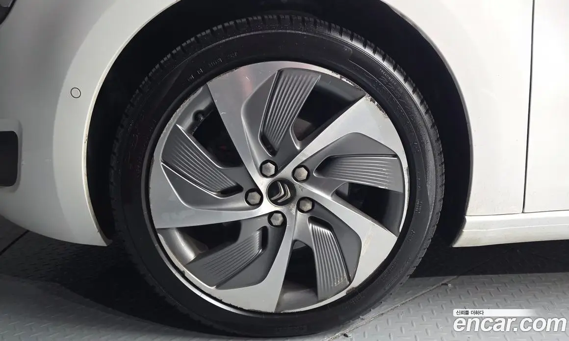 Citroen C4 Picasso 2015 2.0 автомат (гидро), фото 5 Citroen C4 Picasso 2015 2.0 автомат (гидро), фото 5