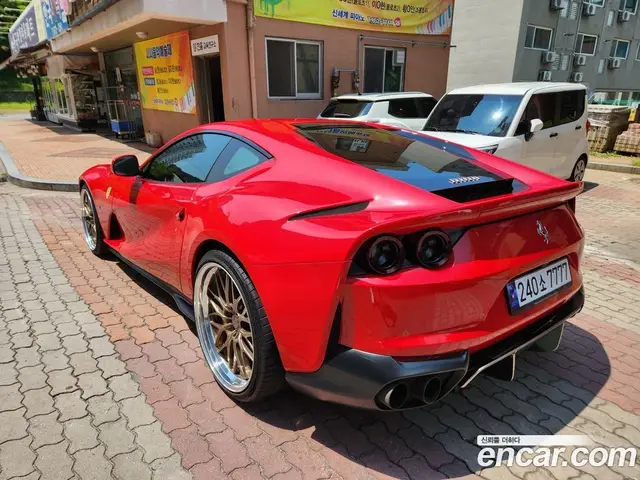 Ferrari 812 2018 6.5 автомат (гидро), миниатюра 8