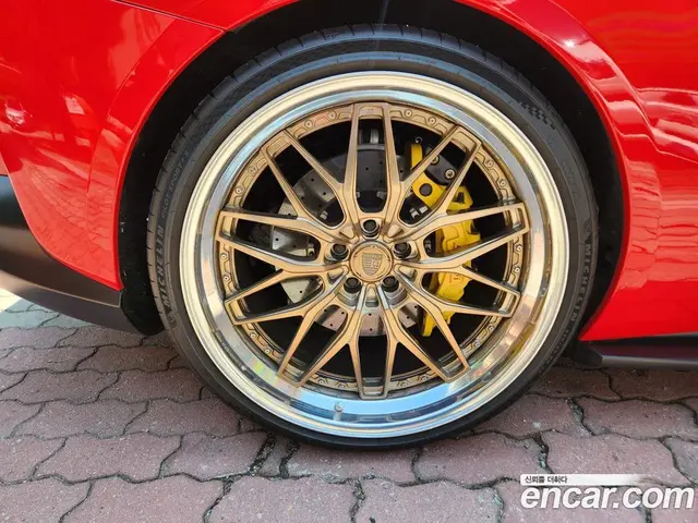 Ferrari 812 2018 6.5 автомат (гидро), миниатюра 10