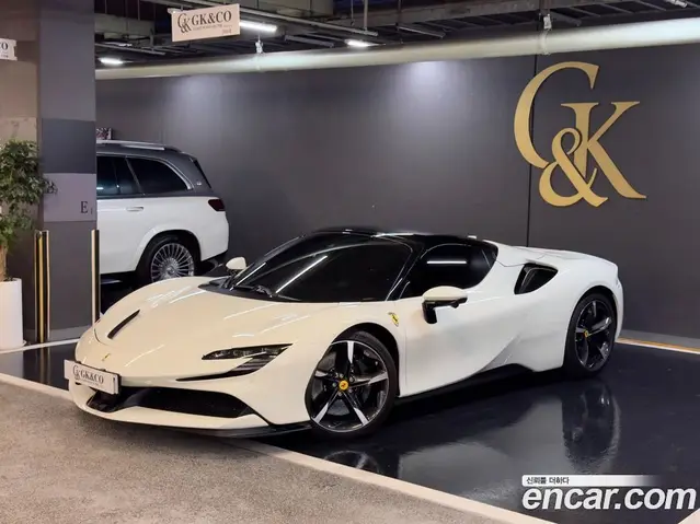 Ferrari SF90, 2023, 3 200 км