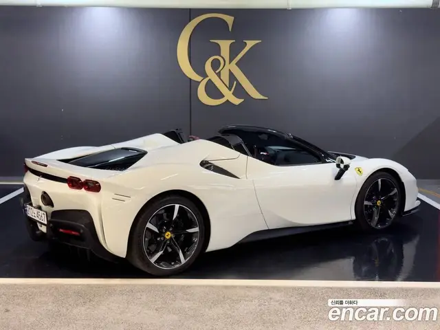 Ferrari SF90 2023 4.0 автомат (гидро), миниатюра 4 Ferrari SF90 2023 4.0 автомат (гидро), миниатюра 4