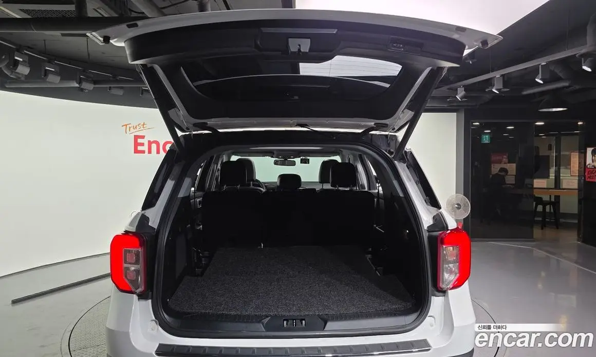Ford Explorer 2021 2.3 автомат (гидро), фото 20