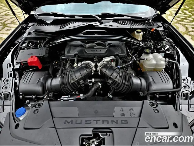 Ford Mustang 2025 5.0 автомат (гидро), миниатюра 6
