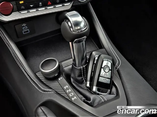 Ford Mustang 2025 5.0 автомат (гидро), миниатюра 9