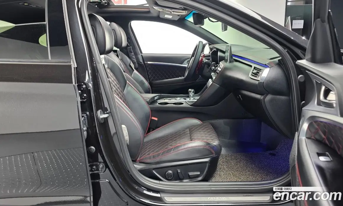 Genesis G70 2019 2.0 автомат (гидро), фото 16